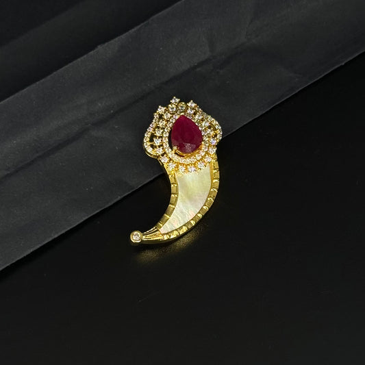 28425 Single tiger nail