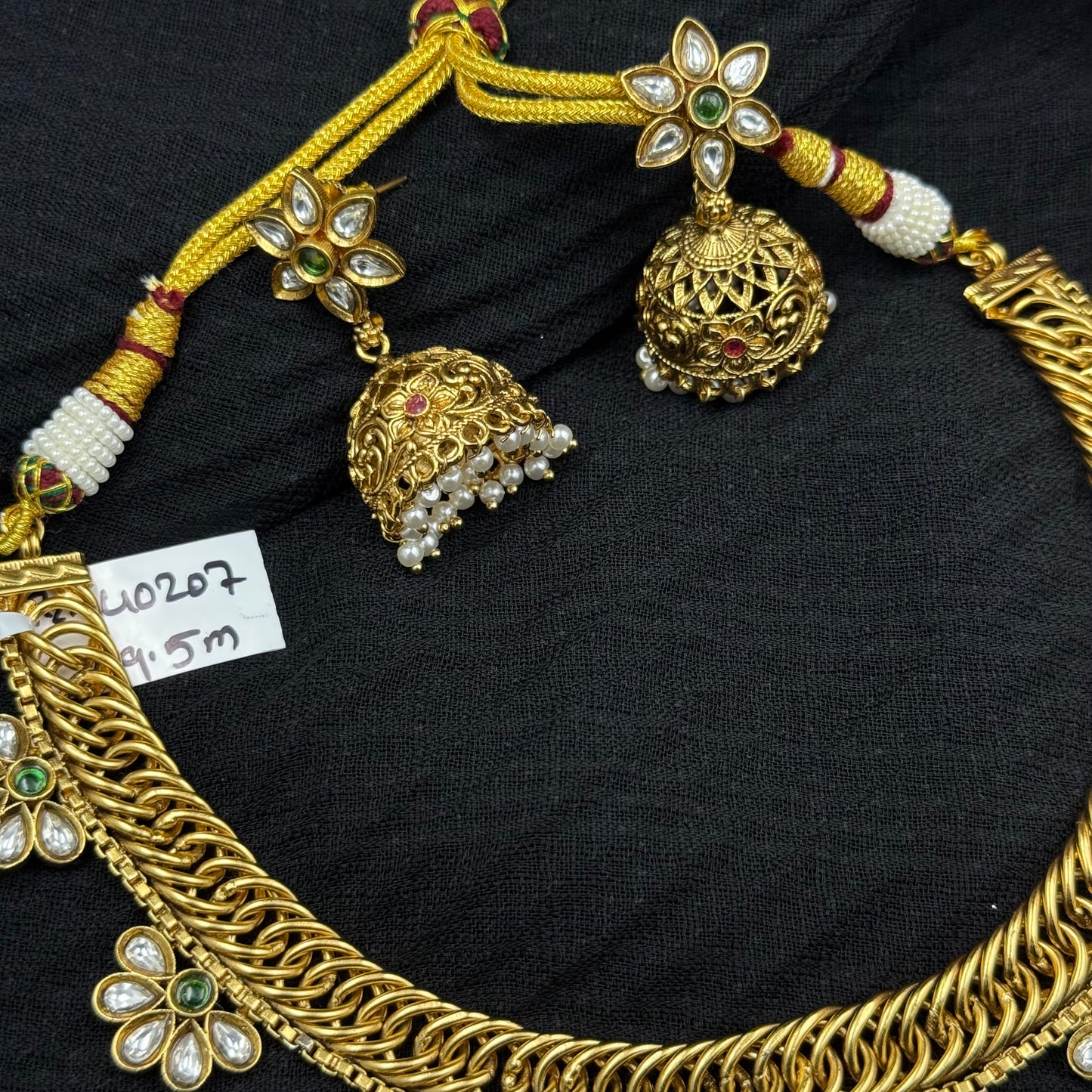 40207 Kundan floral jalebi necklace with jhumka and monalisa beads
