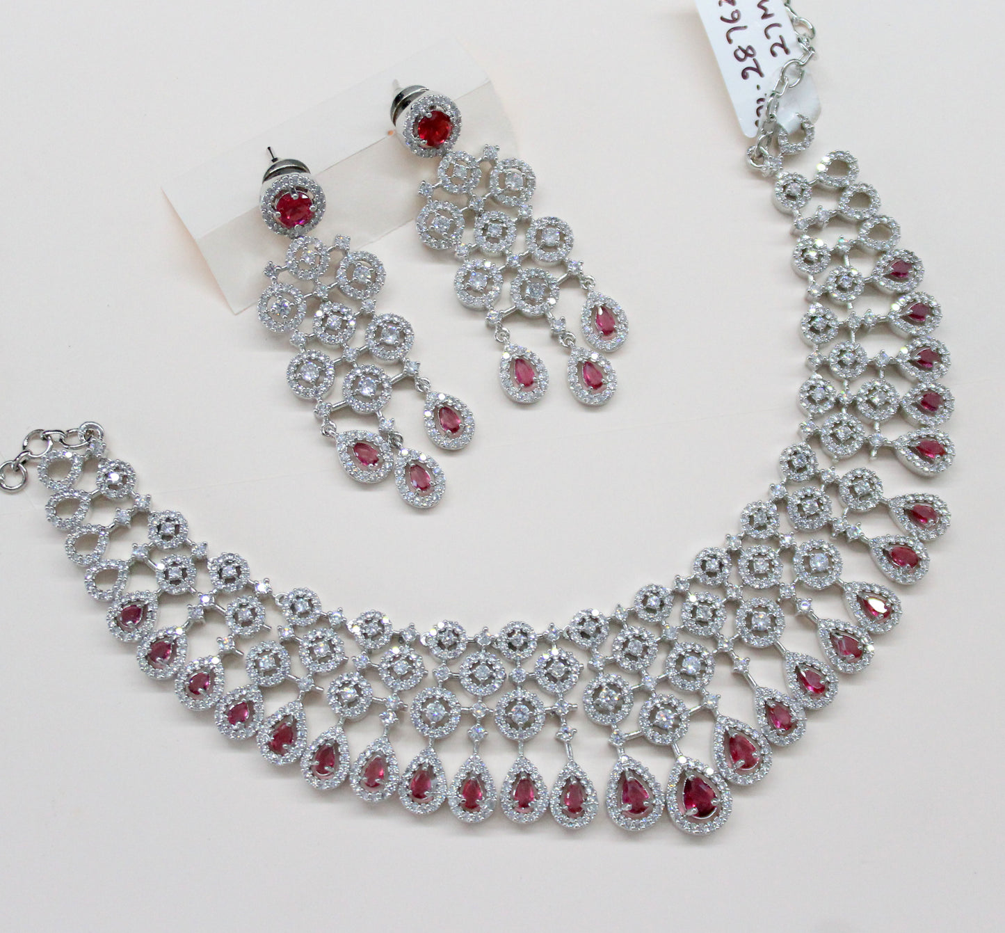 28762 Platinum necklace