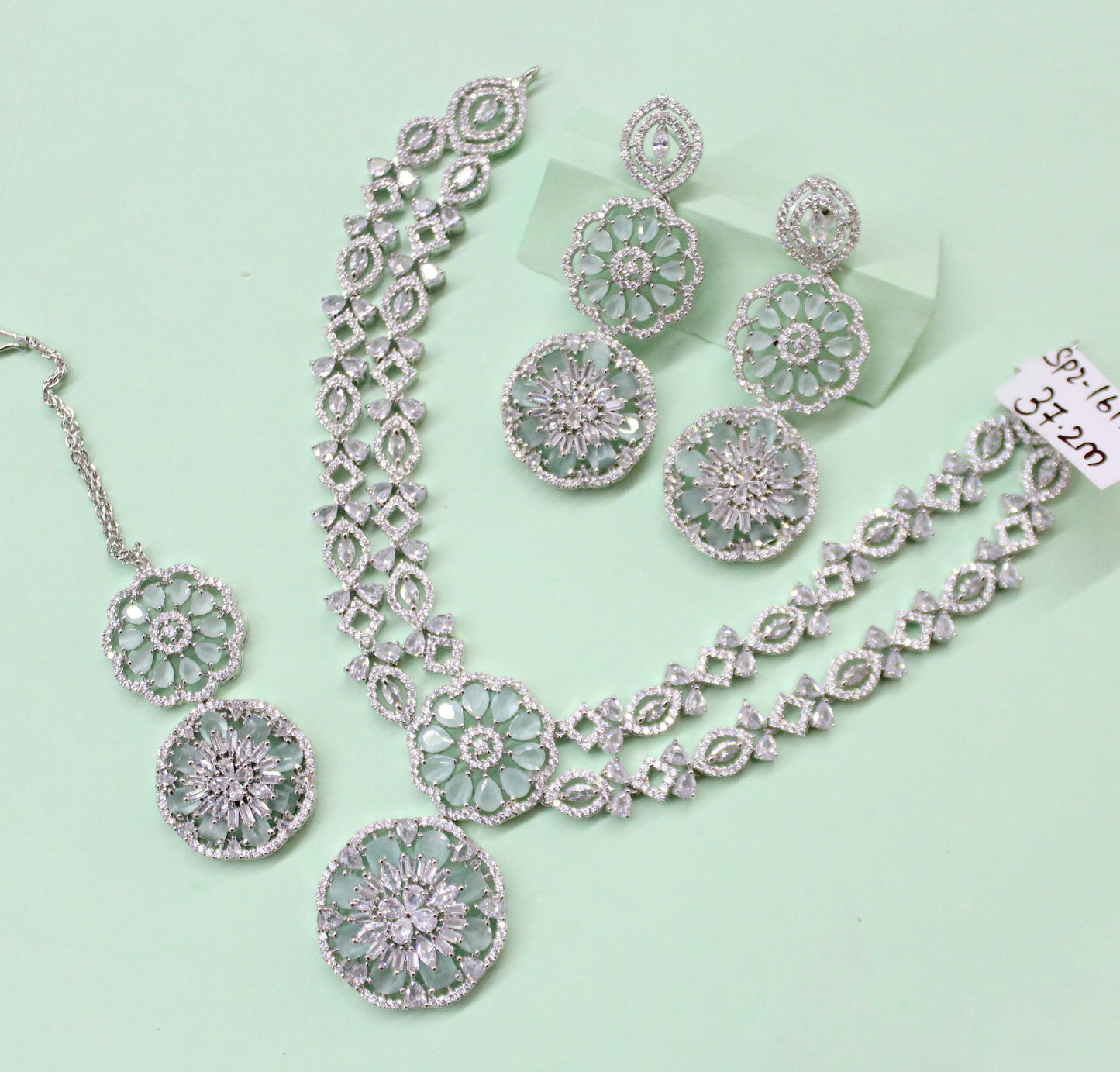 16173 2 layers Platinum necklace with maangtika