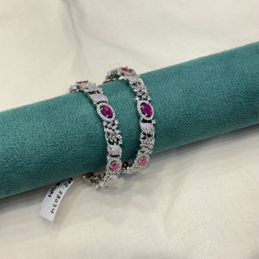 28034 platinum pink stone bangle