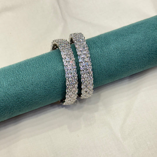 2082 platinum broad bangle
