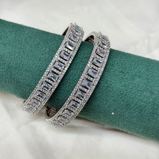 12823 platinum full white bangle