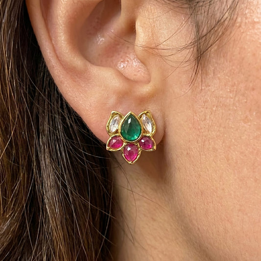 41933 Jadau Small Lotus Studs with Pushback