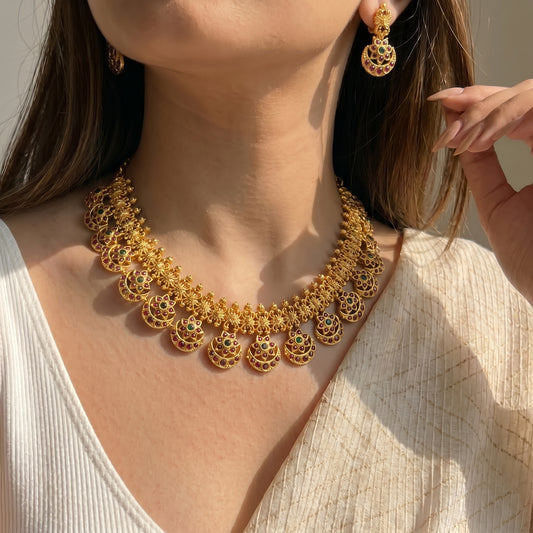 Matte Short Necklace