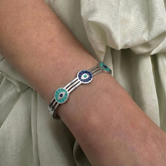 Platinum eye bracelet