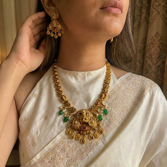 41980  Nakshi short laxmi necklace with push back earrings