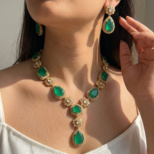 Victorian green stone necklace