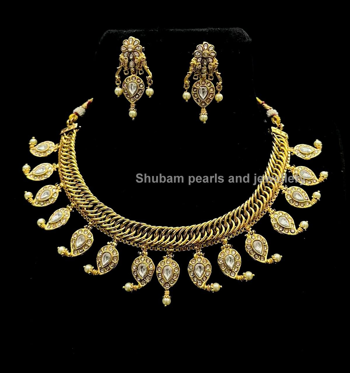 Jadau Jalebi necklace with pearl