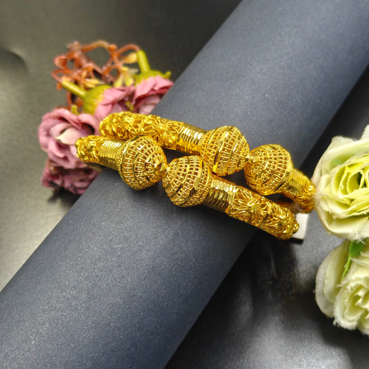 104 / 108 Gold polish 2 pcs kada bangle