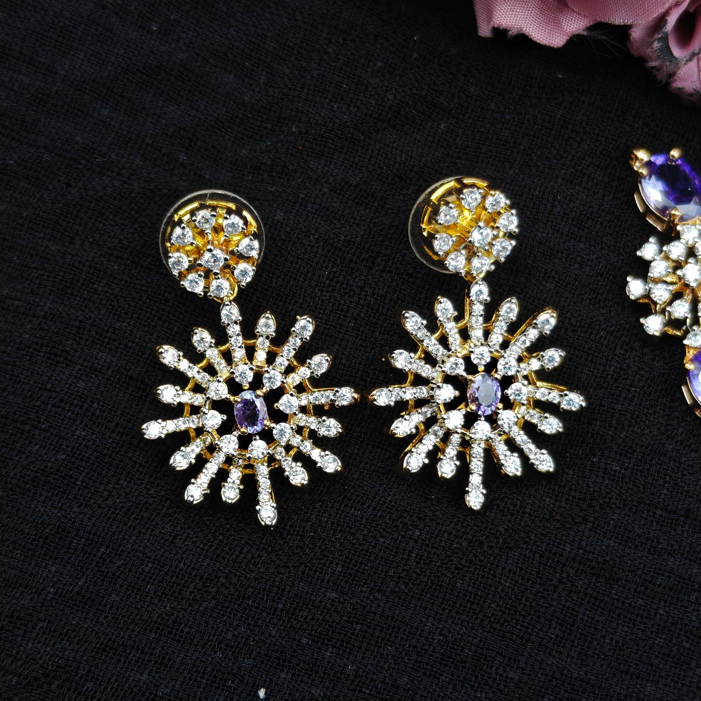 39641/45Real diamond look replica floral necklace