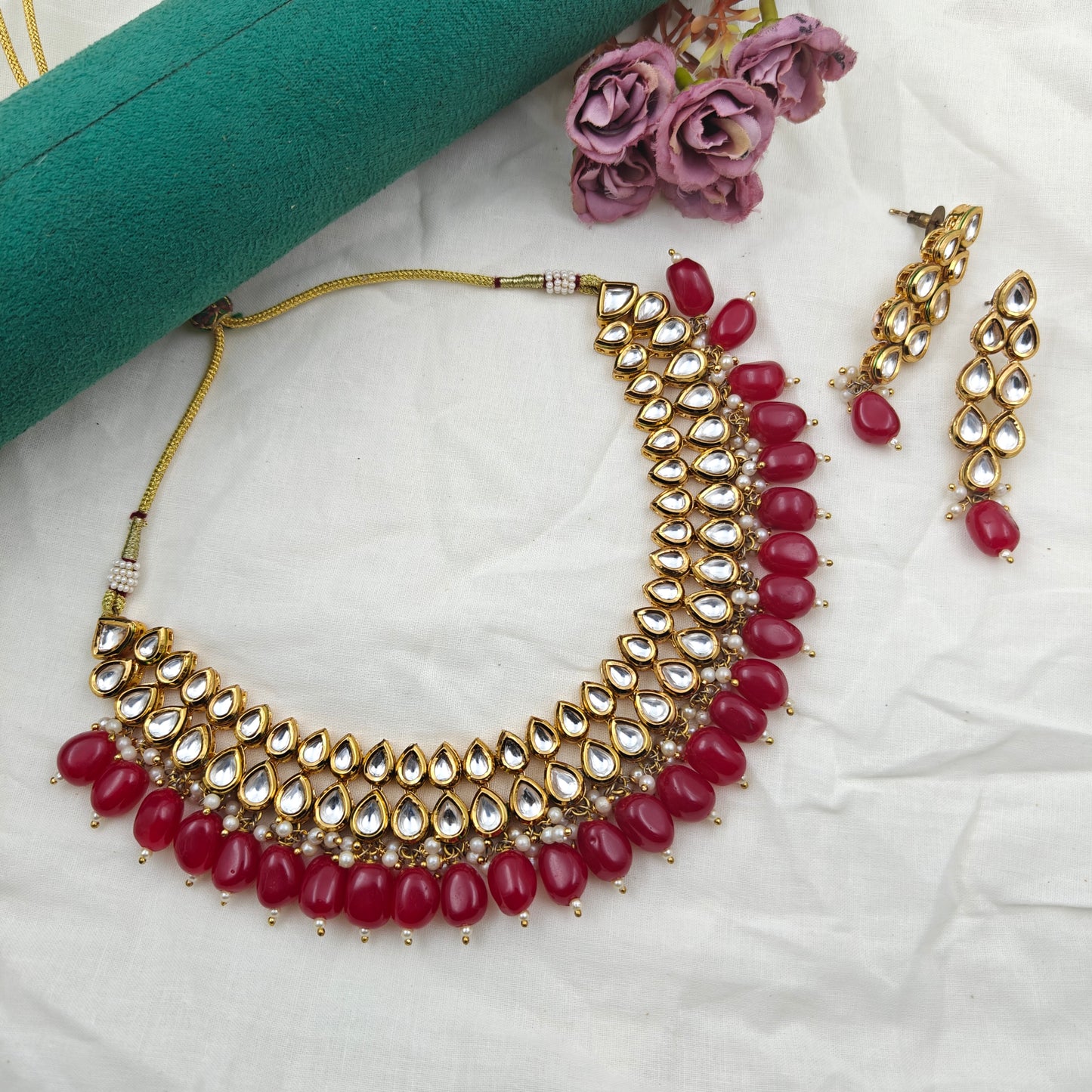 8021 Mennakari Kundan short necklace with red beads
