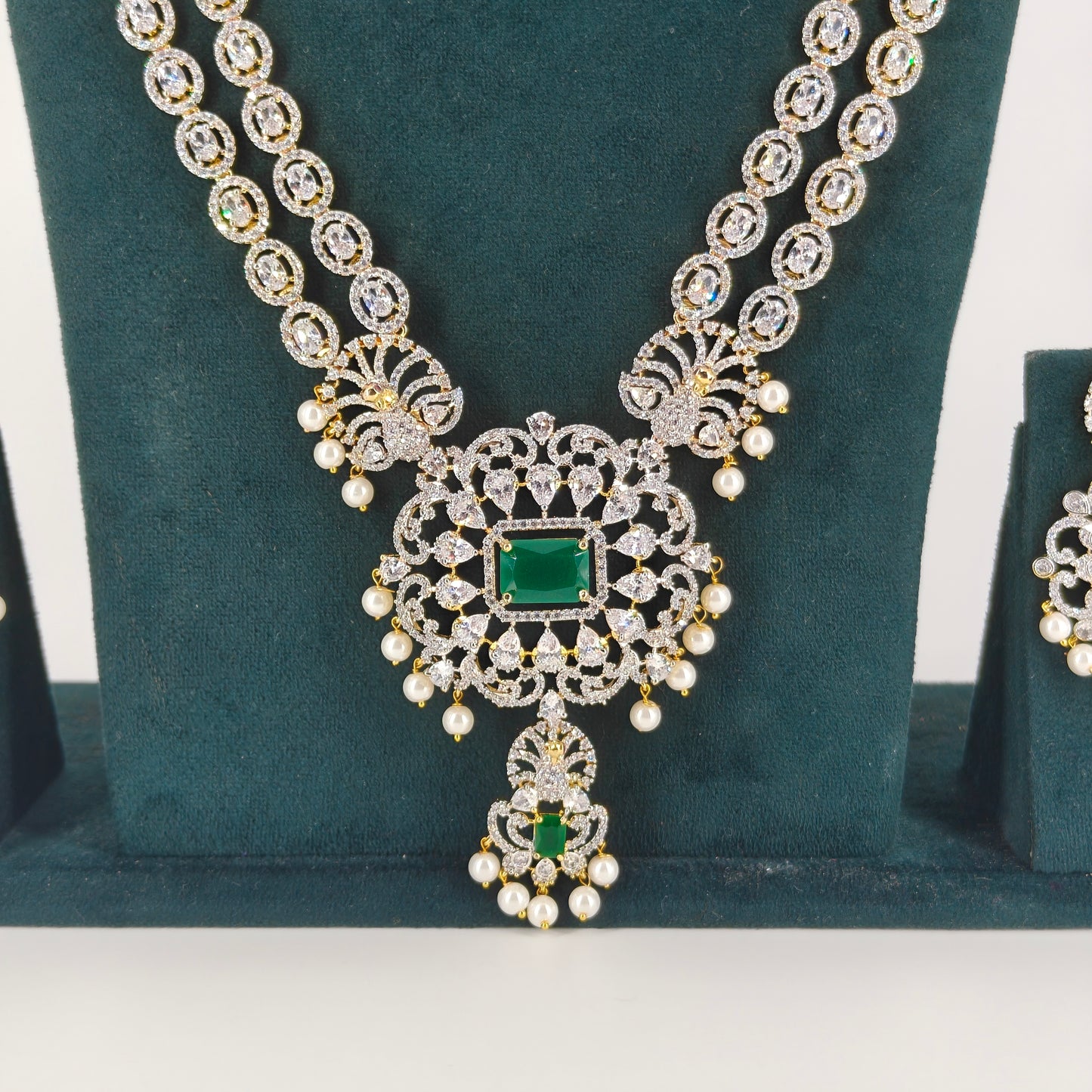 38507 GJ green stone 2 layers necklace