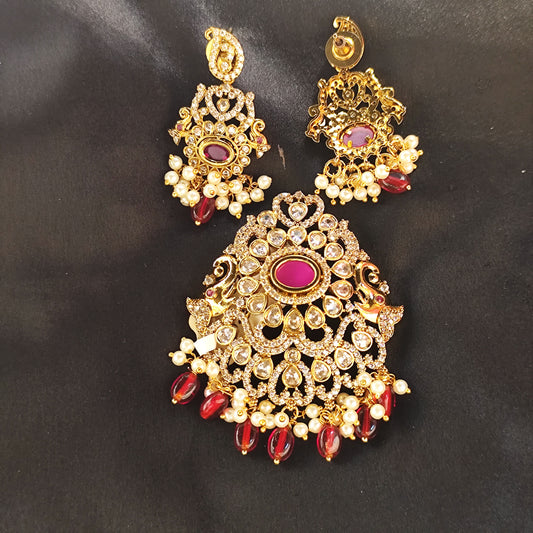 32013 Victorian moissanite stone peacock pendant set