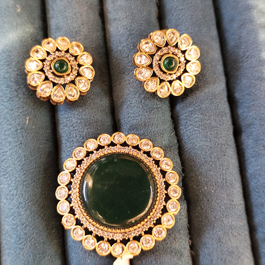 38109 Victorian Round green Pendant set