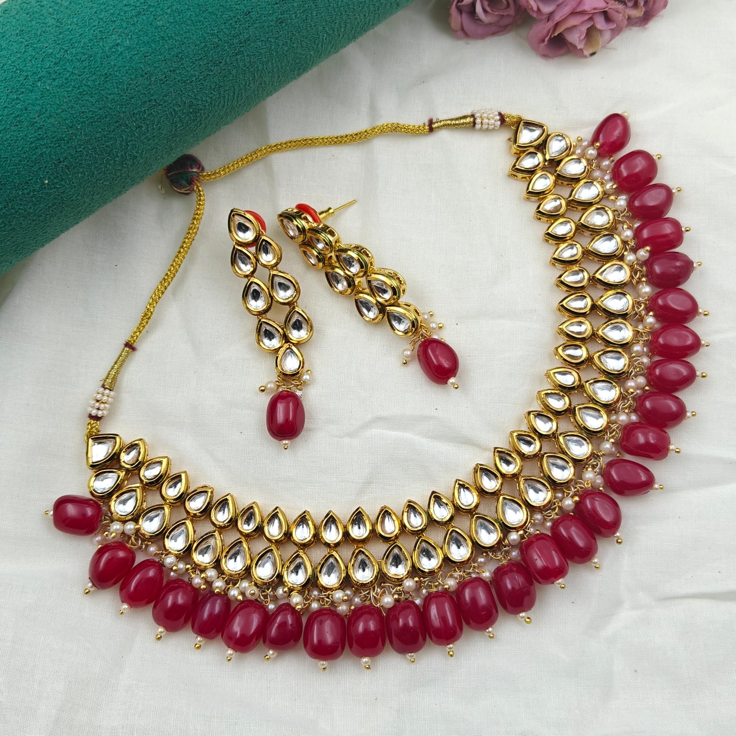 11868 Mennakari Kundan short necklace with red beads