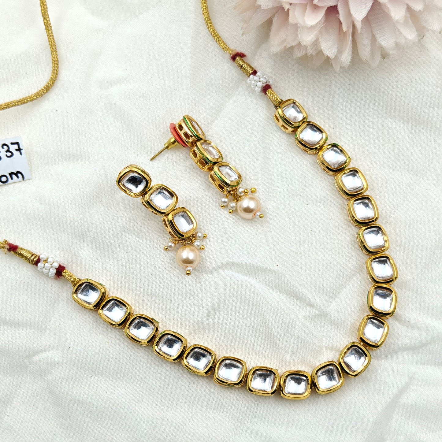 16841 Kundan Necklace round