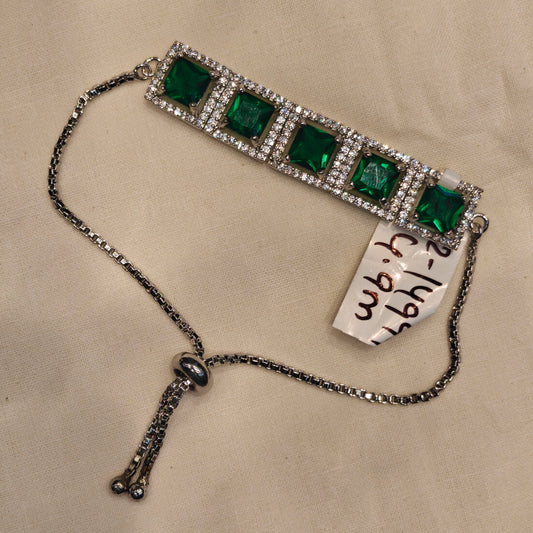 14993 Radium polish Green stone chain bracelet