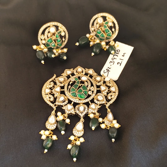 39710 Victorian peacock🦚 pendant set