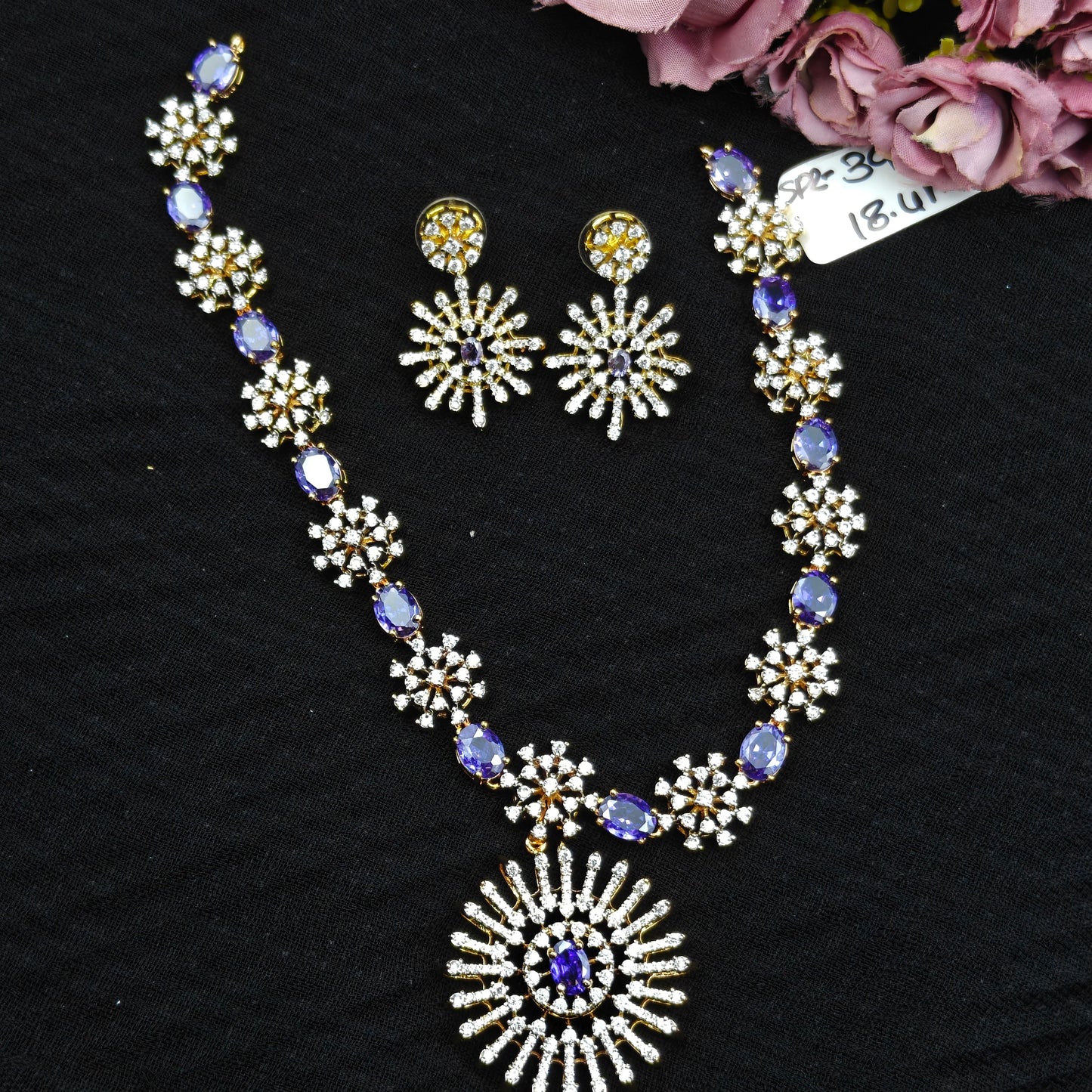 39641/45Real diamond look replica floral necklace