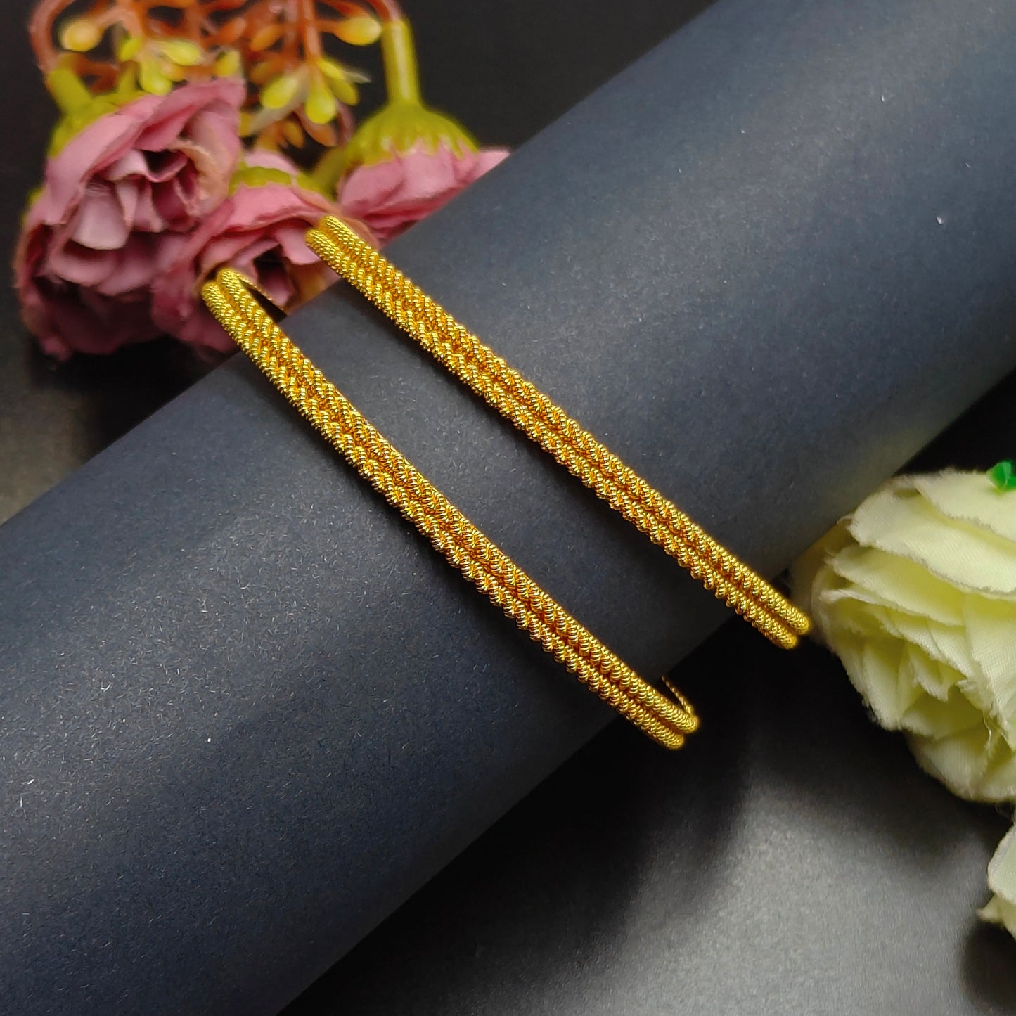 40019  Gold polish 2 bangle