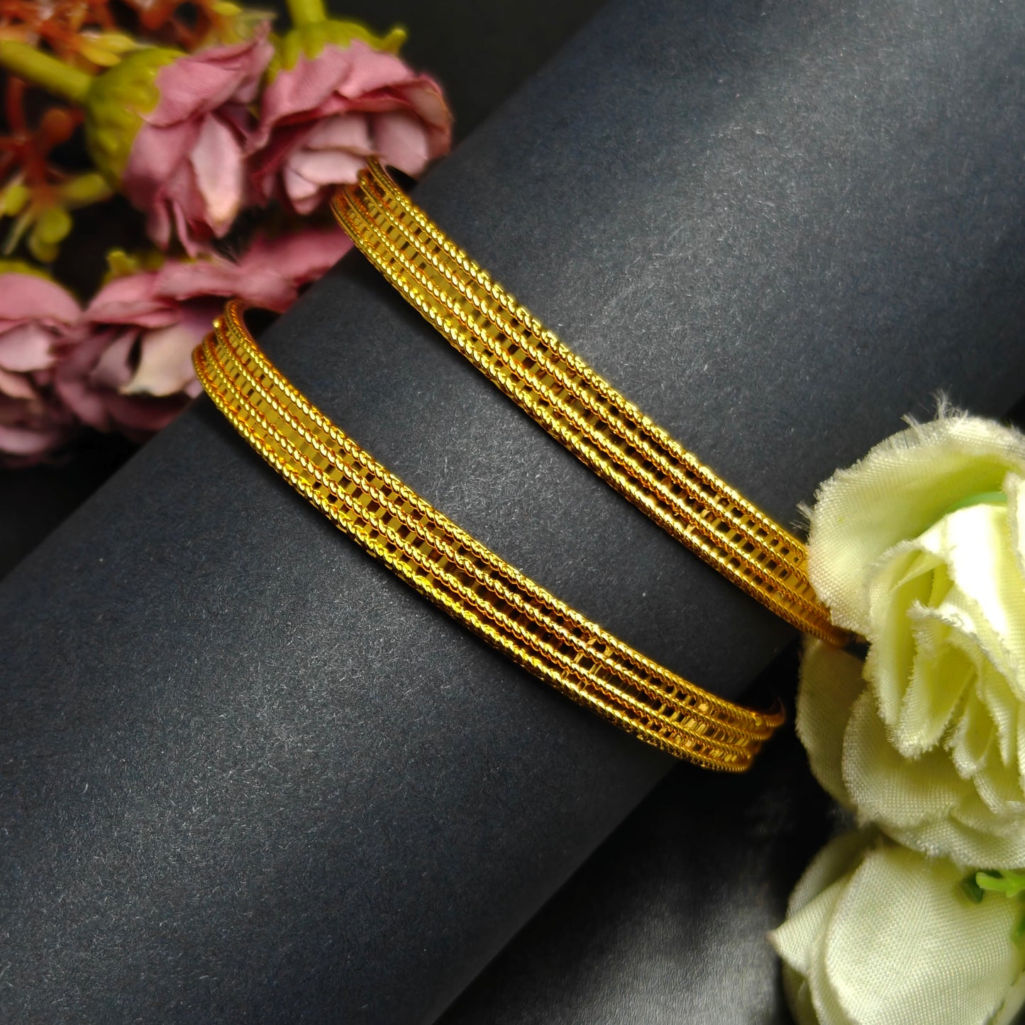 34552 Gold polish 2 pcs bangle
