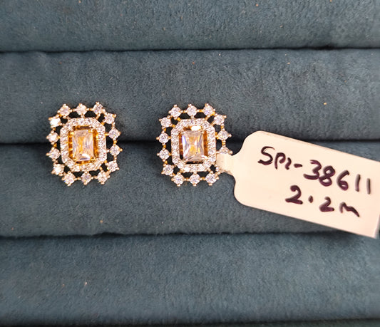 38611 white G J stud