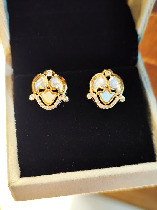 38633 Mother of Pearl Stud